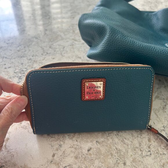 Dooney & Bourke Pebble Grain Hobo Bag and WALLET TEAL - Picture 2 of 7